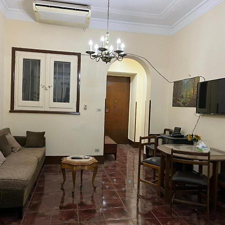 Beautiful Apartment In The Heart Of Cairo Exterior foto